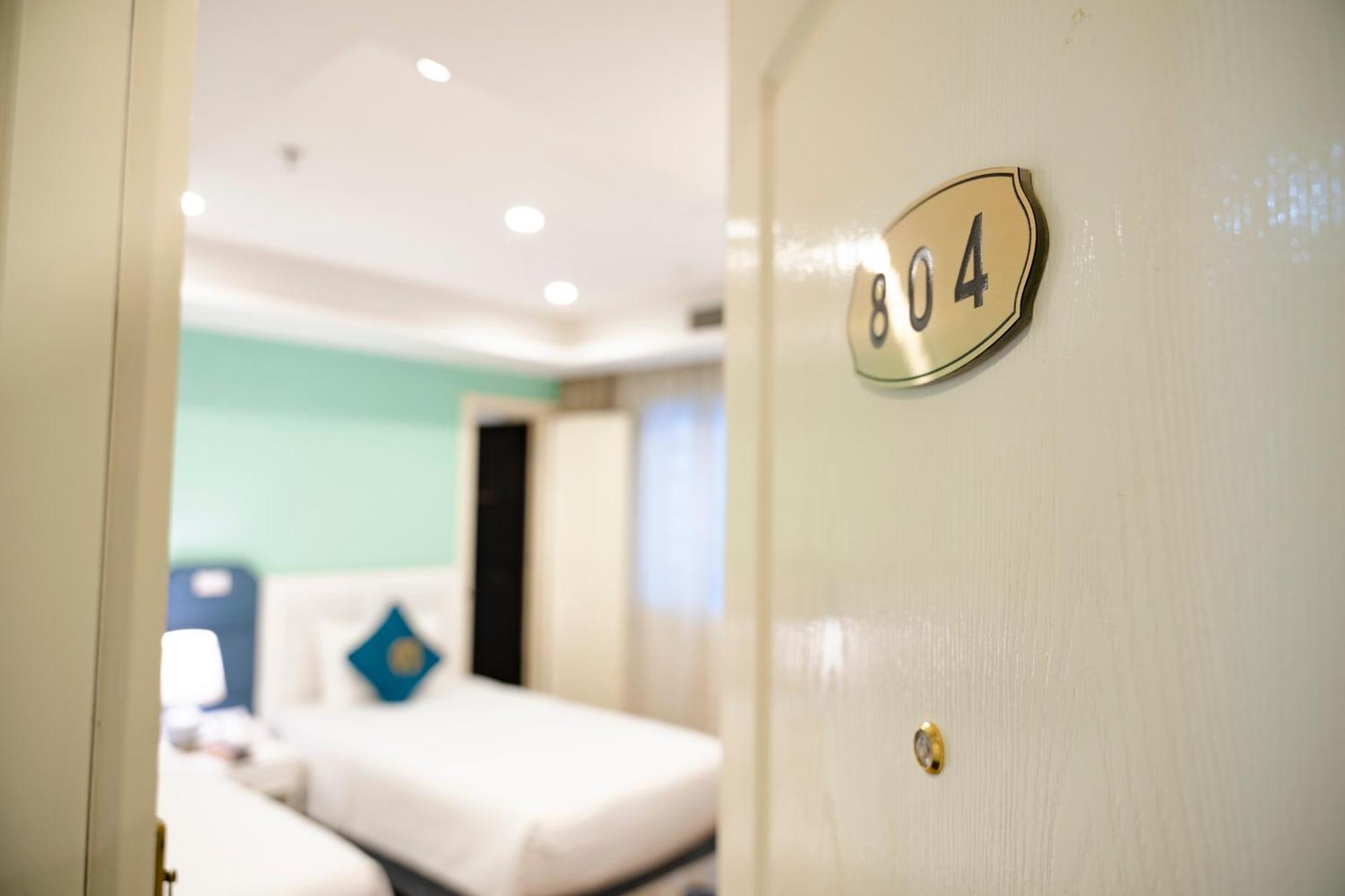 Minasi Hanoioi Lakeside Hotel Luaran gambar