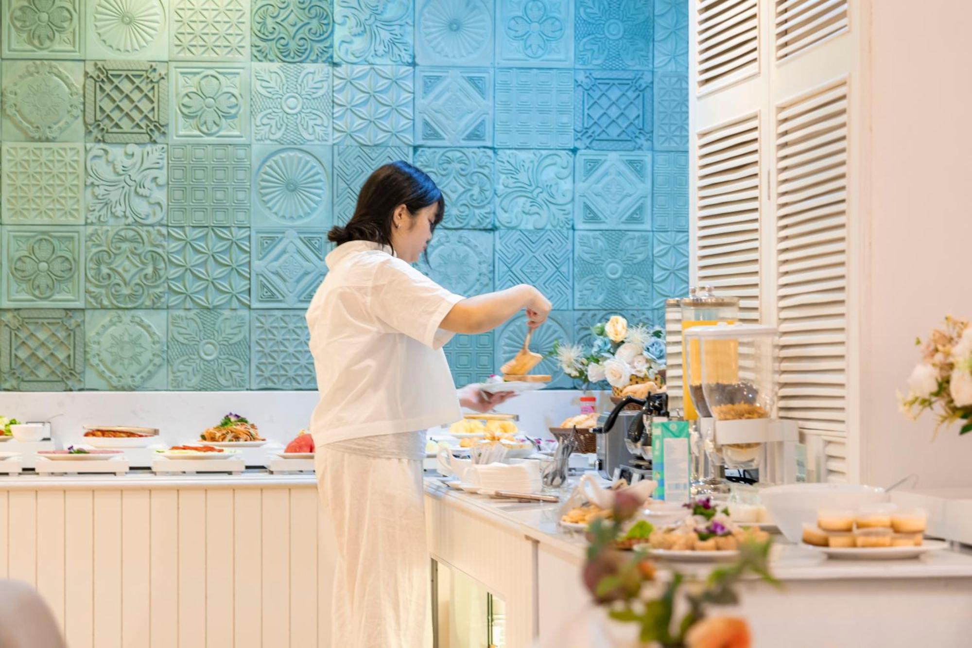 Minasi Hanoioi Lakeside Hotel Luaran gambar